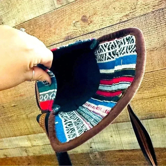 NWOT Unisex Hippie/Boho Crossbody Bag - Picture 6 of 7